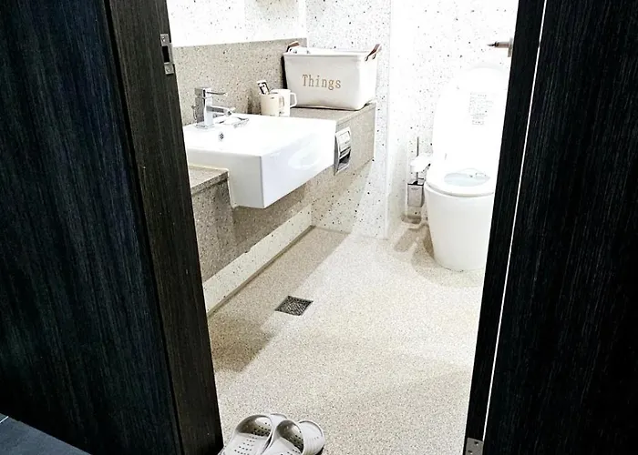 Apartamento 2 Minutes Run To The Sea Only 152m, Special Benefit Of Waterpark 195m Away Ciudad Metropolitana de Busan