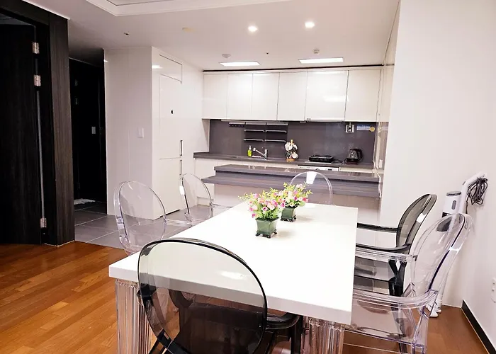 2 Minutes Run To The Sea Only 152m, Special Benefit Of Waterpark 195m Away Apartamento