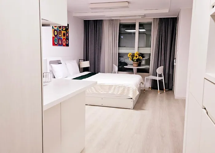 Apartamento 2 Minutes Run To The Sea Only 152m, Special Benefit Of Waterpark 195m Away *