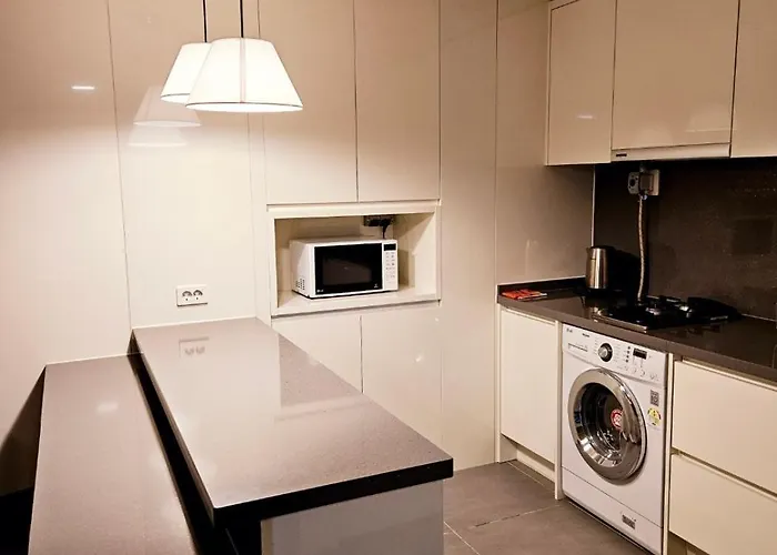 Apartamento 2 Minutes Run To The Sea Only 152m, Special Benefit Of Waterpark 195m Away Ciudad Metropolitana de Busan