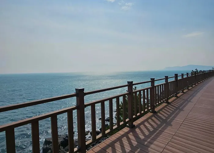 2 Minutes Run To The Sea Only 152m, Special Benefit Of Waterpark 195m Away Apartamento *